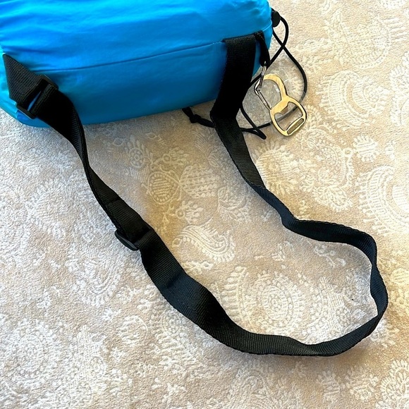 Brand New Sun Ninja 9’ x 10’ Outdoor Beach Sandfree Blanket Blue Lightweight - Picture 4 of 10